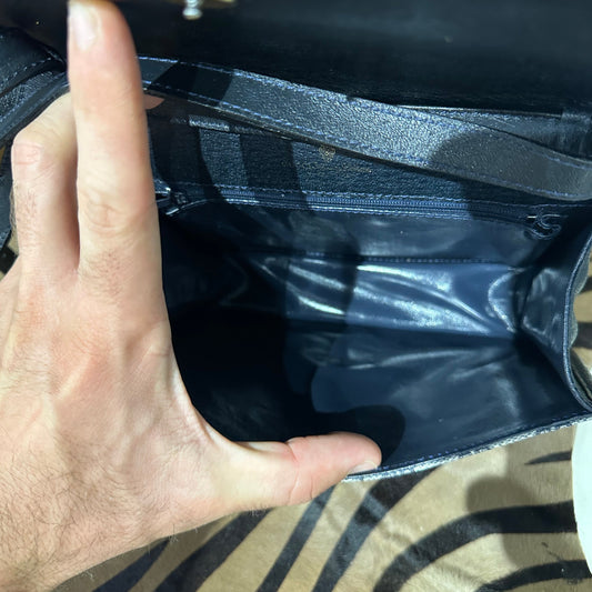 Changing the bag lining