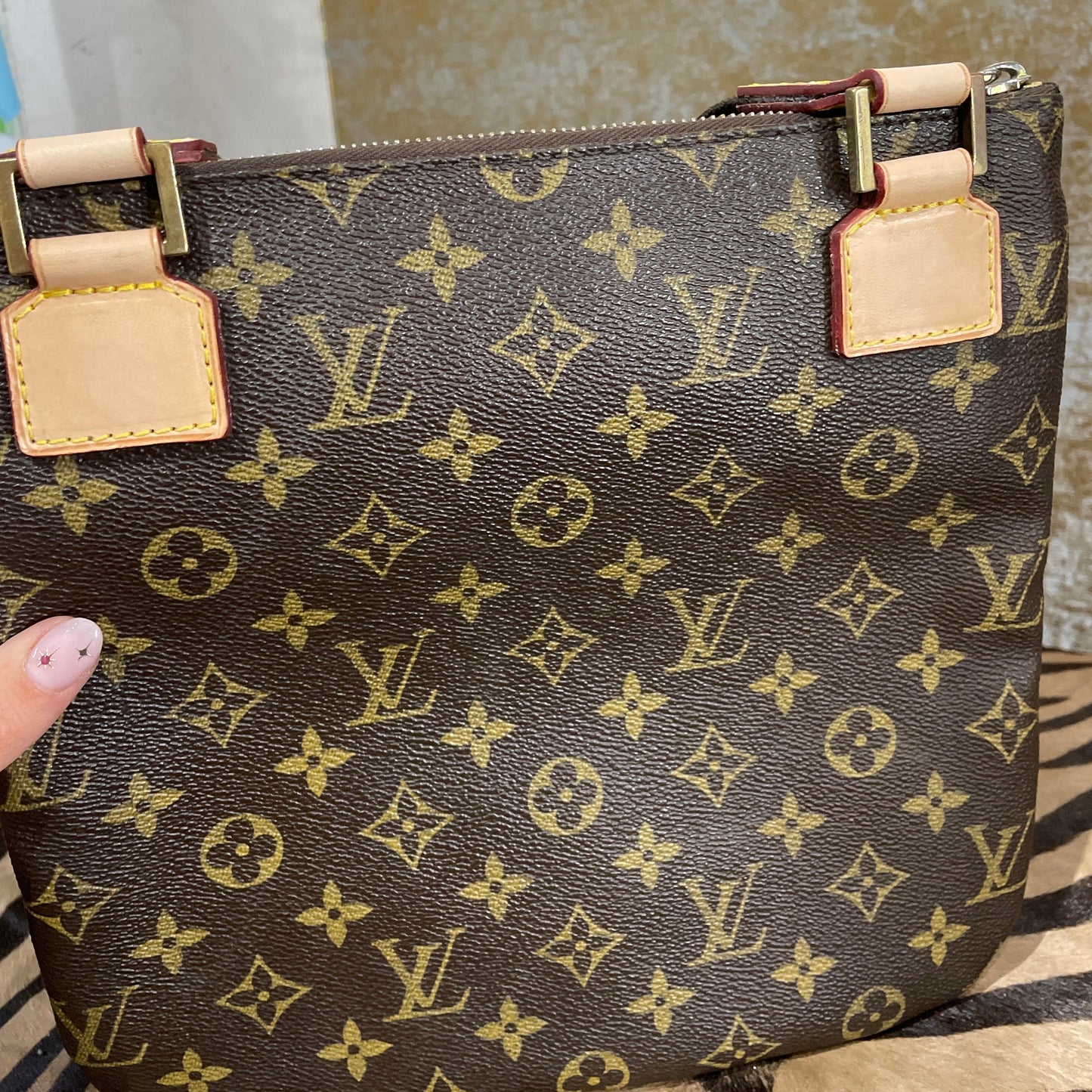 Total Change Cowhide Louis Vuitton Noe