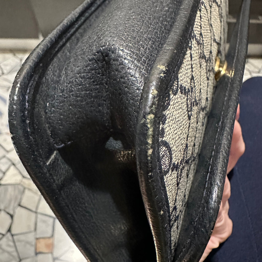 Change of external seam edge