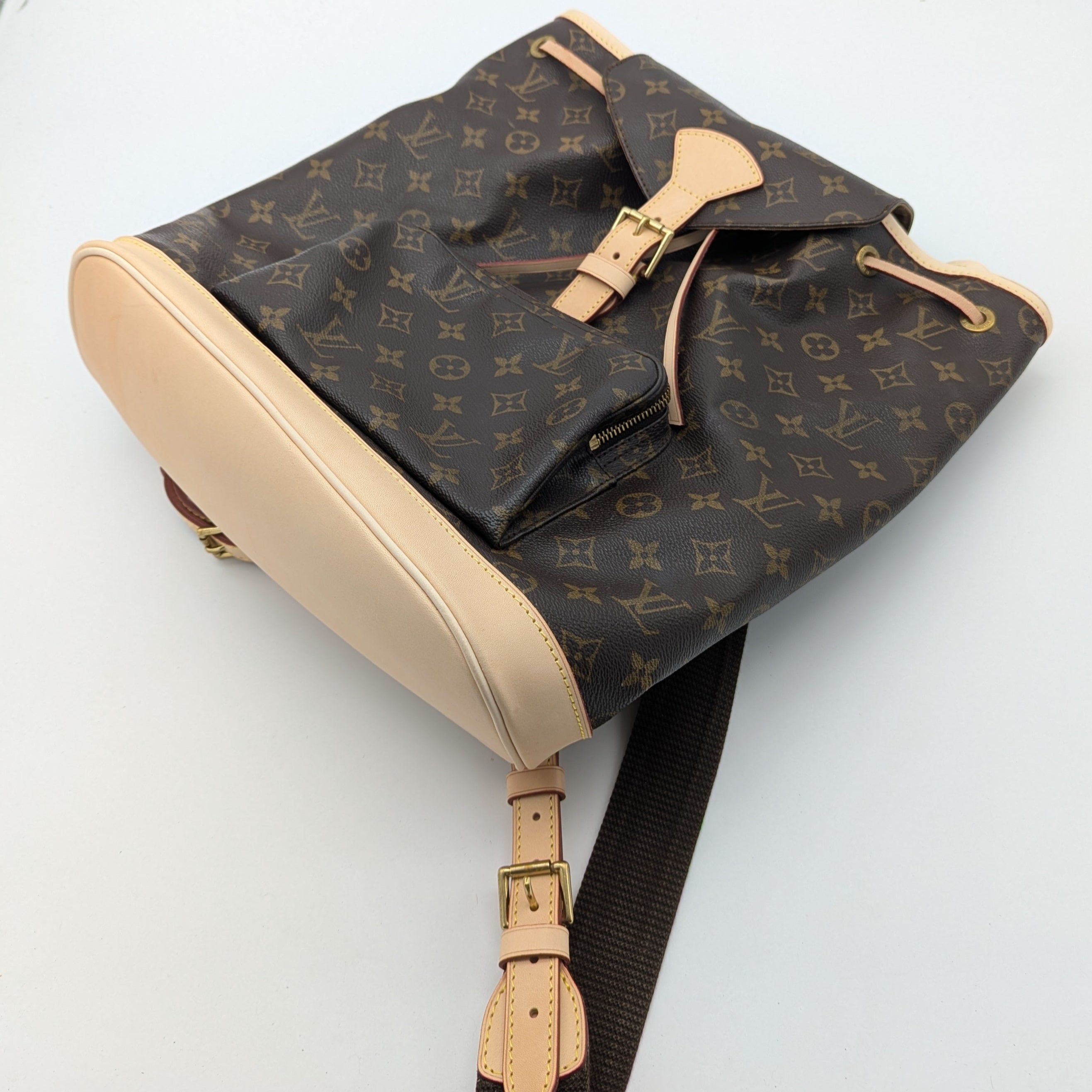 Riparazioni Louis Vuitton Zaino Montsouris