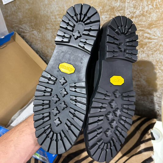 Full rubber sole